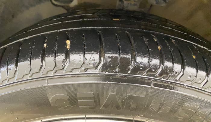 2019 Hyundai Verna 1.6 VTVT SX + AT, Petrol, Automatic, 83,868 km, Left Front Tyre Tread