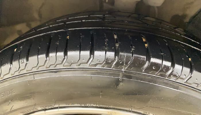 2019 Hyundai Verna 1.6 VTVT SX + AT, Petrol, Automatic, 83,868 km, Right Front Tyre Tread