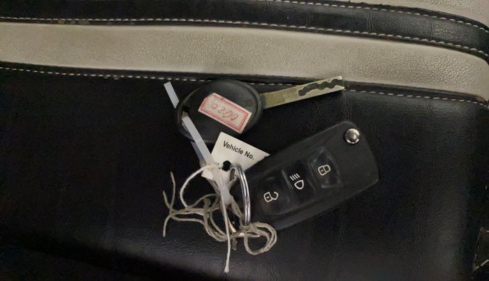 2020 Tata Tiago XT PETROL, Petrol, Manual, 37,927 km, Key Close Up