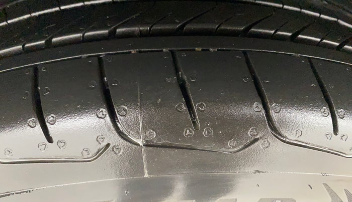 2018 Hyundai Creta SX (O) 1.6 PETROL, Petrol, Manual, 33,998 km, Right Rear Tyre Tread