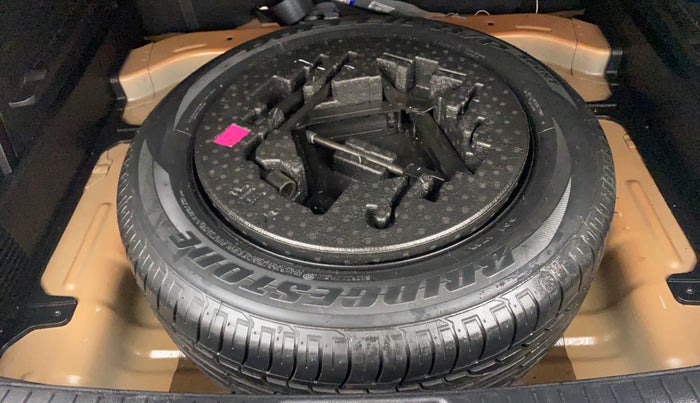 2018 Hyundai Creta SX (O) 1.6 PETROL, Petrol, Manual, 33,998 km, Spare Tyre