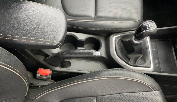 2018 Hyundai Creta SX (O) 1.6 PETROL, Petrol, Manual, 33,998 km, Gear Lever