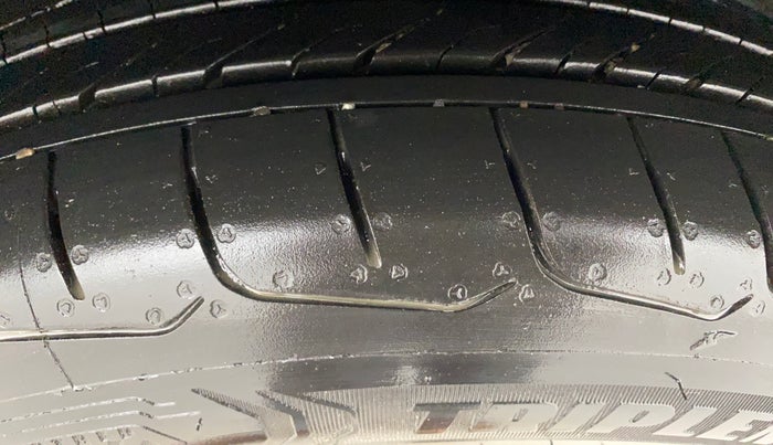 2018 Hyundai Creta SX (O) 1.6 PETROL, Petrol, Manual, 33,998 km, Left Rear Tyre Tread