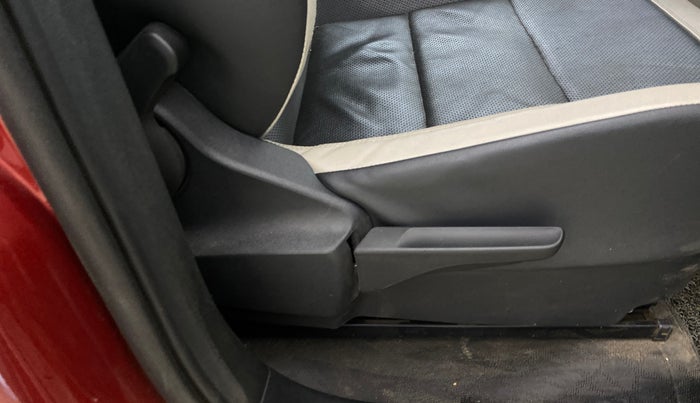 2021 Volkswagen TAIGUN TOPLINE 1.0 TSI MT, Petrol, Manual, 33,323 km, Driver Side Adjustment Panel