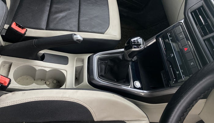 2021 Volkswagen TAIGUN TOPLINE 1.0 TSI MT, Petrol, Manual, 33,323 km, Gear Lever