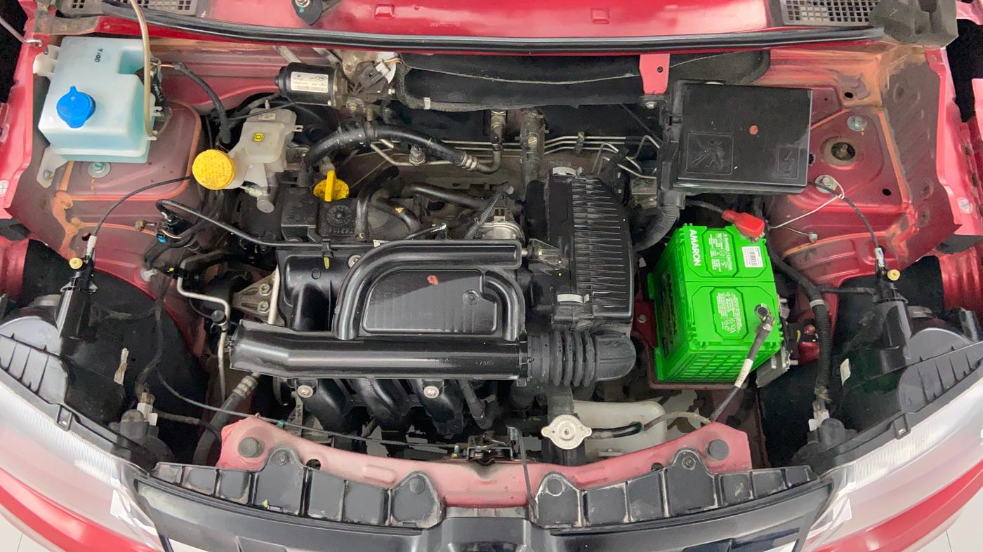2019 Renault Kwid 1.0 RXT Opt, Petrol, Manual, 31,559 km, Engine Bonet View