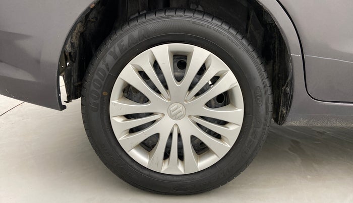 2014 Maruti Ertiga VXI, Petrol, Manual, 94,052 km, Right Rear Wheel
