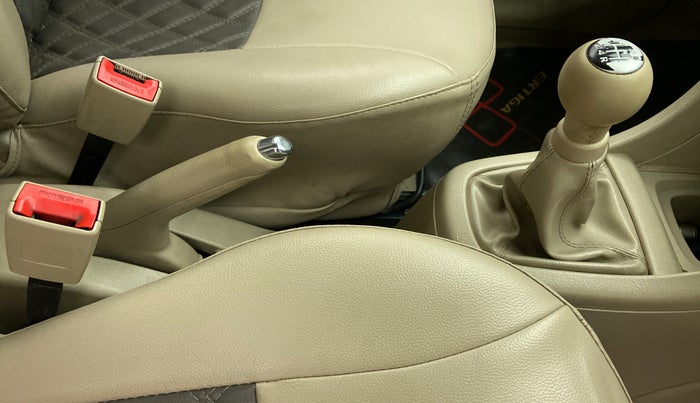 2014 Maruti Ertiga VXI, Petrol, Manual, 94,052 km, Gear Lever