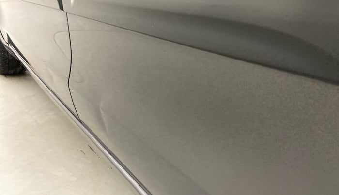 2014 Maruti Ertiga VXI, Petrol, Manual, 94,052 km, Rear left door - Slightly dented