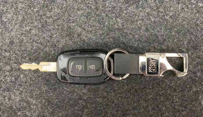 2016 Renault Kwid RXT 1.0, Petrol, Manual, 11,318 km, Key Close Up