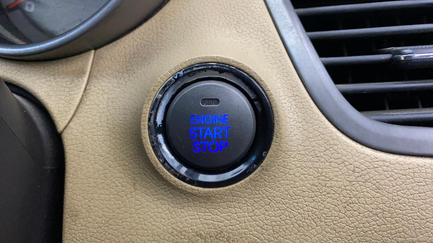 2012 Hyundai New Elantra 1.6 S MT DIESEL, Diesel, Manual, 1,29,639 km, Keyless Start/ Stop Button