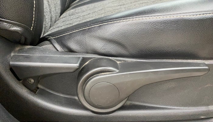 2018 Tata Tiago XZ PETROL, Petrol, Manual, 71,011 km, Driver Side Adjustment Panel