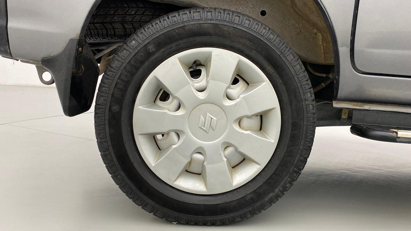2021 Maruti Eeco 7 STR, Petrol, Manual, 16,020 km, Right Rear Wheel