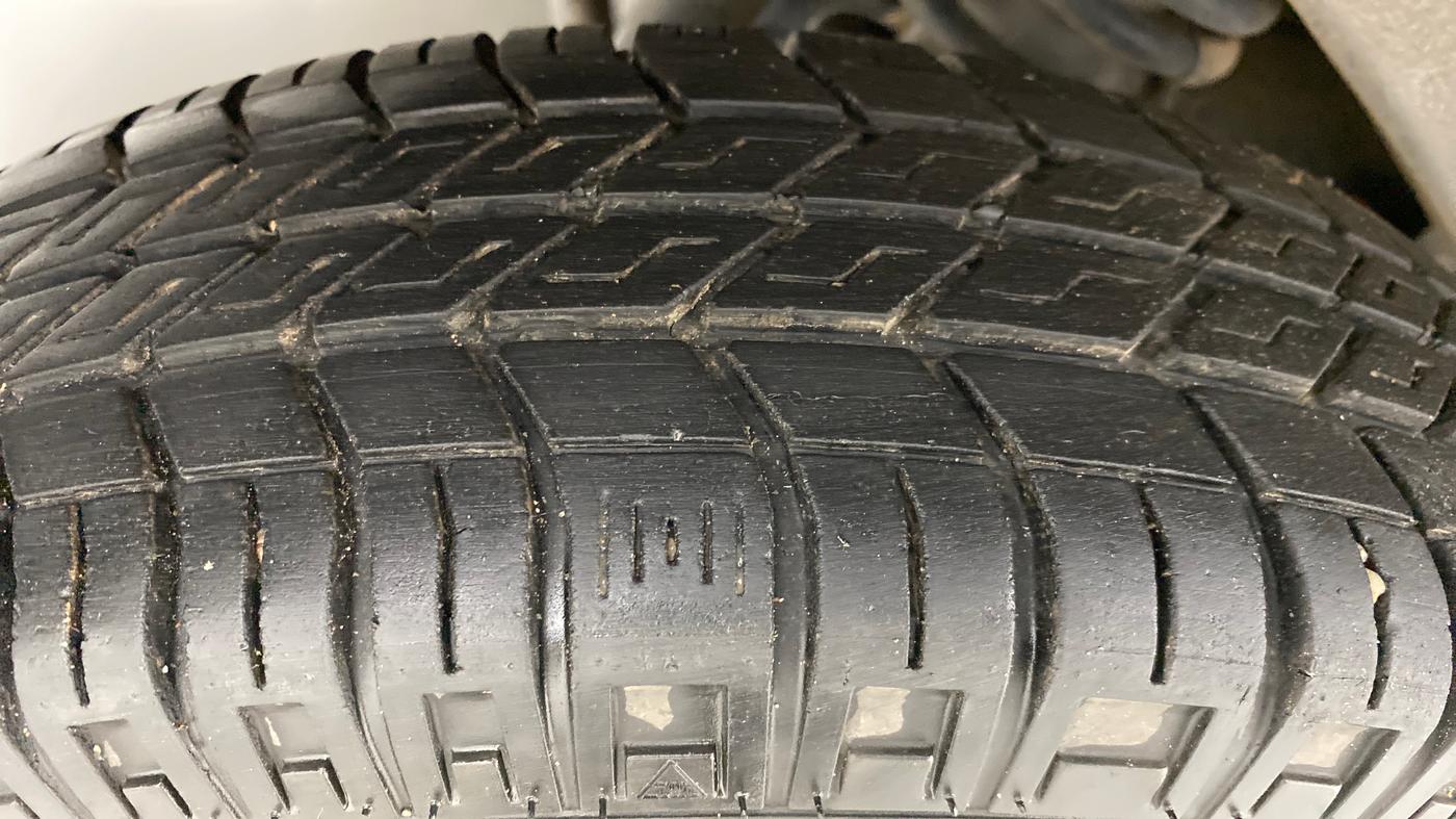 2021 Maruti Eeco 7 STR, Petrol, Manual, 16,020 km, Right Rear Tyre Tread