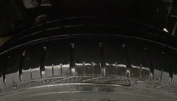 2018 Hyundai Eon ERA +, Petrol, Manual, 16,075 km, Left Rear Tyre Tread