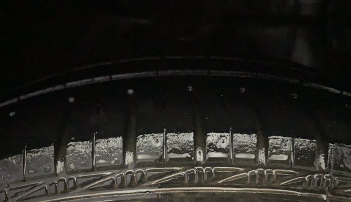 2018 Hyundai Eon ERA +, Petrol, Manual, 16,075 km, Right Front Tyre Tread