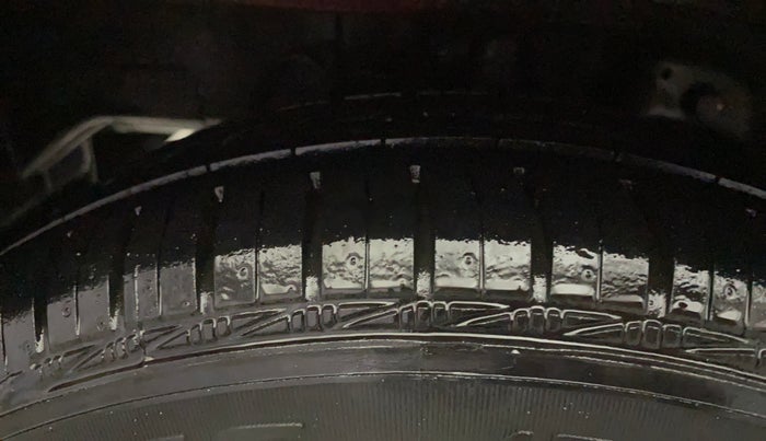 2018 Hyundai Eon ERA +, Petrol, Manual, 16,075 km, Right Rear Tyre Tread