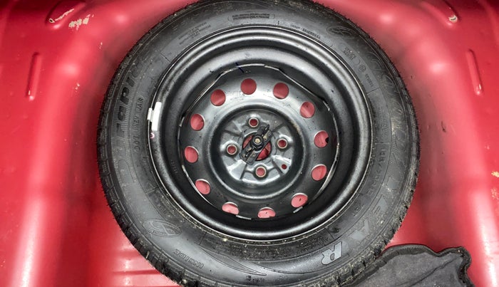 2018 Hyundai Eon ERA +, Petrol, Manual, 16,075 km, Spare Tyre