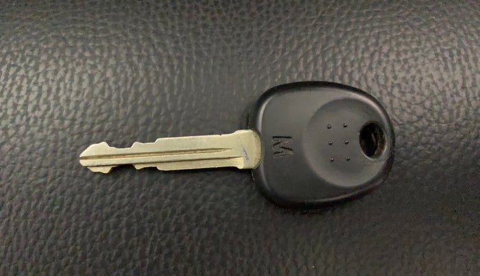 2018 Hyundai Eon ERA +, Petrol, Manual, 16,075 km, Key Close Up