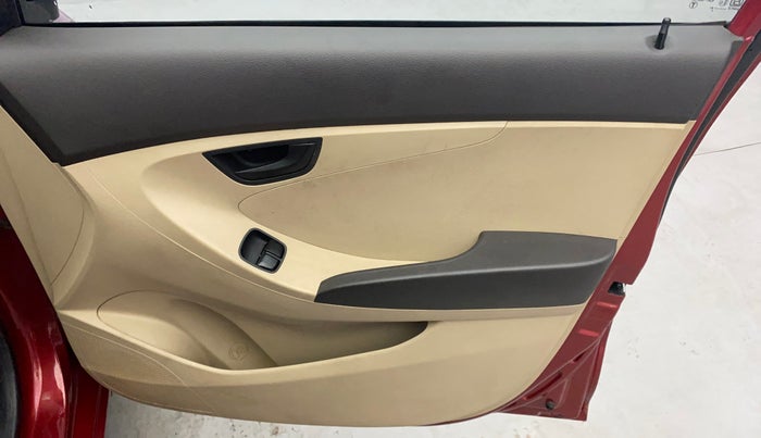 2018 Hyundai Eon ERA +, Petrol, Manual, 16,075 km, Driver Side Door Panels Control