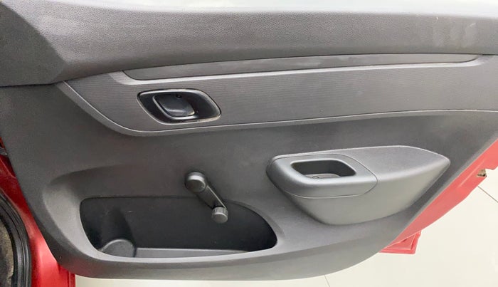 2015 Renault Kwid RXL, Petrol, Manual, 49,860 km, Driver Side Door Panels Control