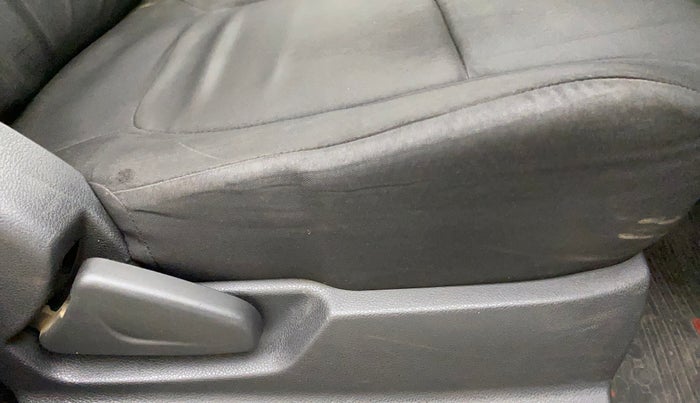 2015 Renault Kwid RXL, Petrol, Manual, 49,860 km, Driver Side Adjustment Panel