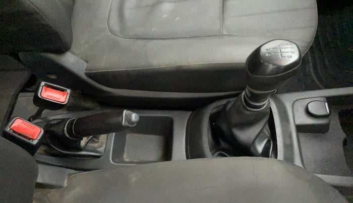 2015 Renault Kwid RXL, Petrol, Manual, 49,860 km, Gear Lever