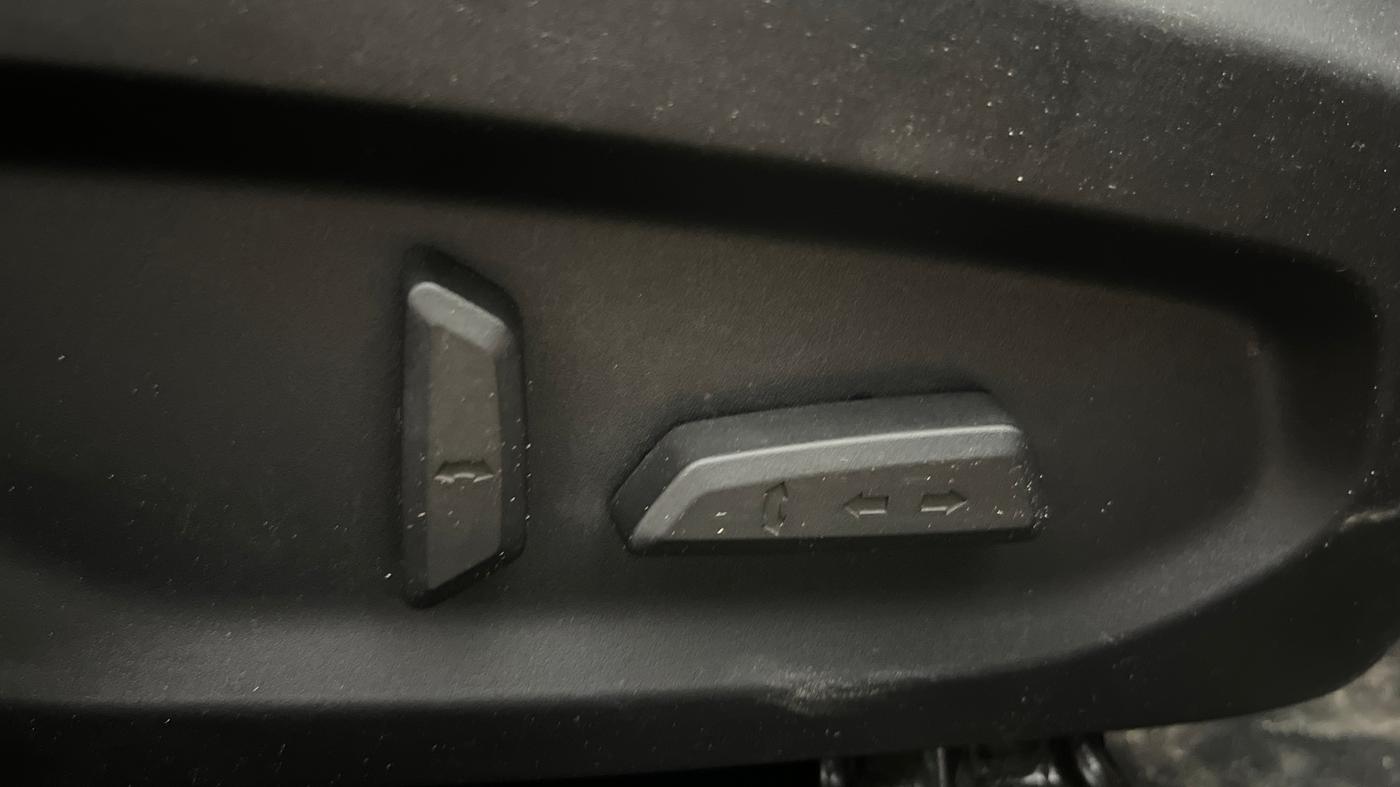 2025 Tata Curvv Accomplished S 1.2 Petrol 7DCA, Petrol, Automatic, 6,845 km, Driver Side Adjustment Panel