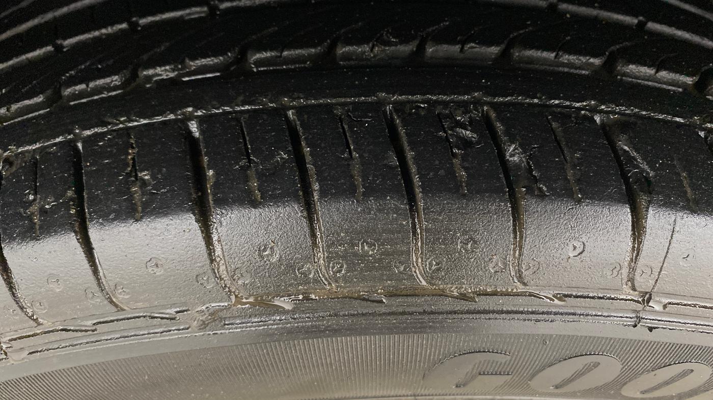 2020 Tata NEXON XZ PETROL, Petrol, Manual, 48,542 km, Left Front Tyre Tread