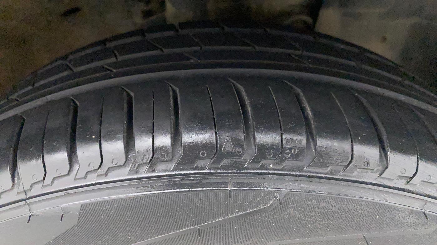 2018 Nissan Micra XV CVT, Petrol, Automatic, 55,659 km, Right Front Tyre Tread