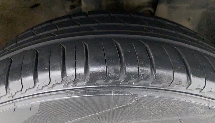 2018 Nissan Micra XV CVT, Petrol, Automatic, 55,659 km, Right Front Tyre Tread