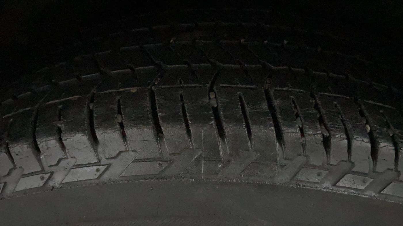 2014 Mahindra XUV500 W8, Diesel, Manual, 85,083 km, Left Rear Tyre Tread