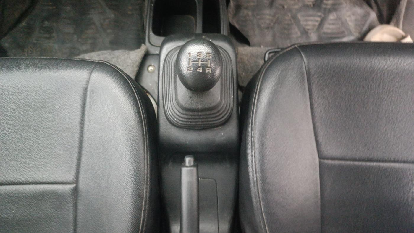 2020 Maruti Eeco 7 STR, Petrol, Manual, 30,456 km, Gear Lever