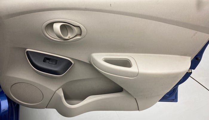 2017 Datsun Go T, Petrol, Manual, 13,433 km, Driver Side Door Panels Control