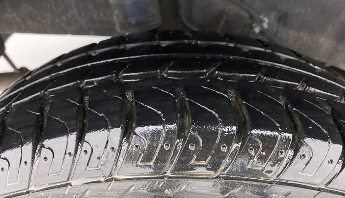 2017 Datsun Go T, Petrol, Manual, 13,433 km, Right Rear Tyre Tread