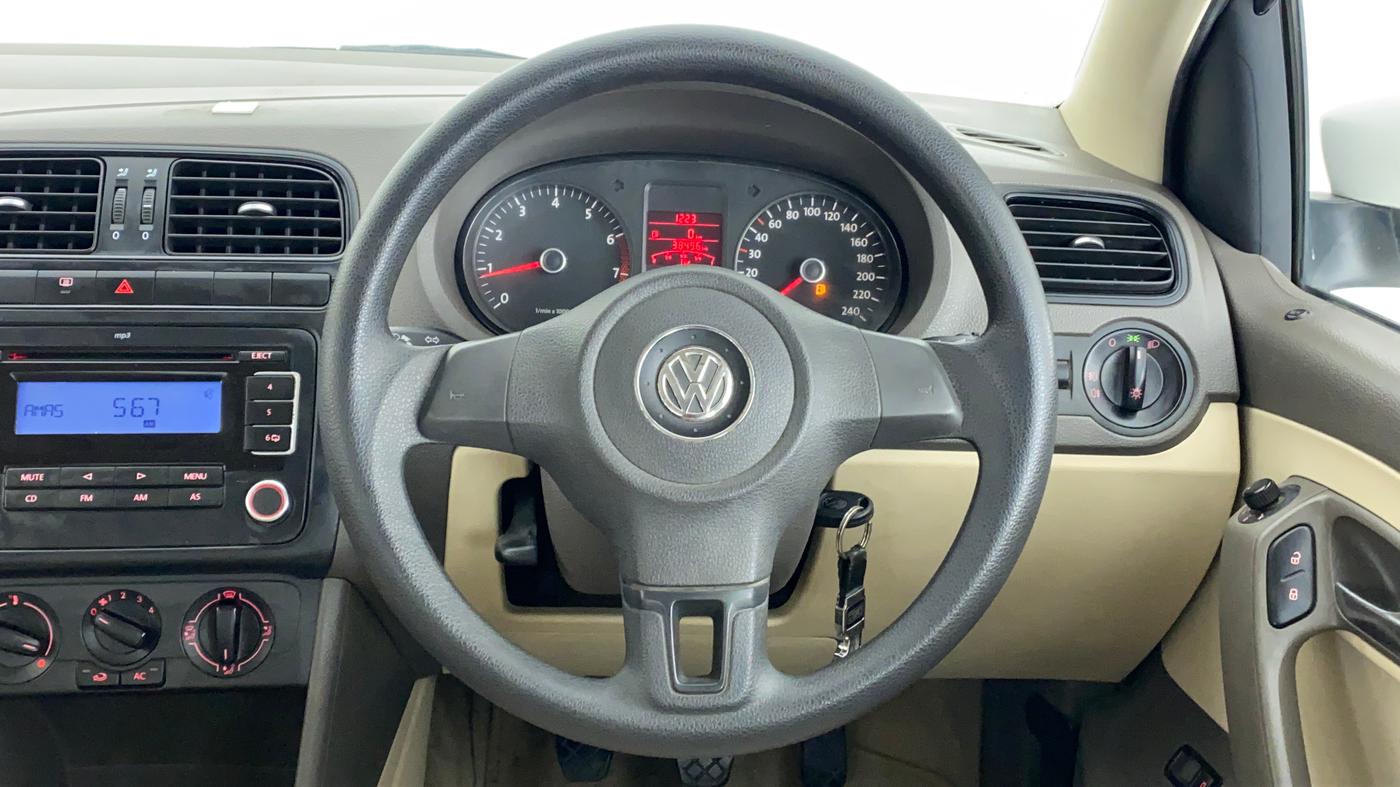 2012 Volkswagen Vento COMFORTLINE MT PETROL, Petrol, Manual, 38,639 km, Steering Wheel Close Up