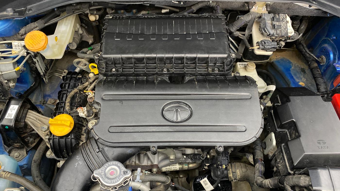 2022 Tata PUNCH CREATIVE  AMT, Petrol, Automatic, 21,530 km, Engine View