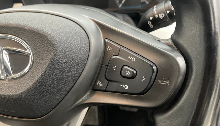 2022 Tata PUNCH CREATIVE  AMT, Petrol, Automatic, 21,530 km, Adaptive Cruise Control