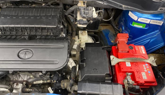 2022 Tata PUNCH CREATIVE  AMT, Petrol, Automatic, 21,530 km, Engine View - Left