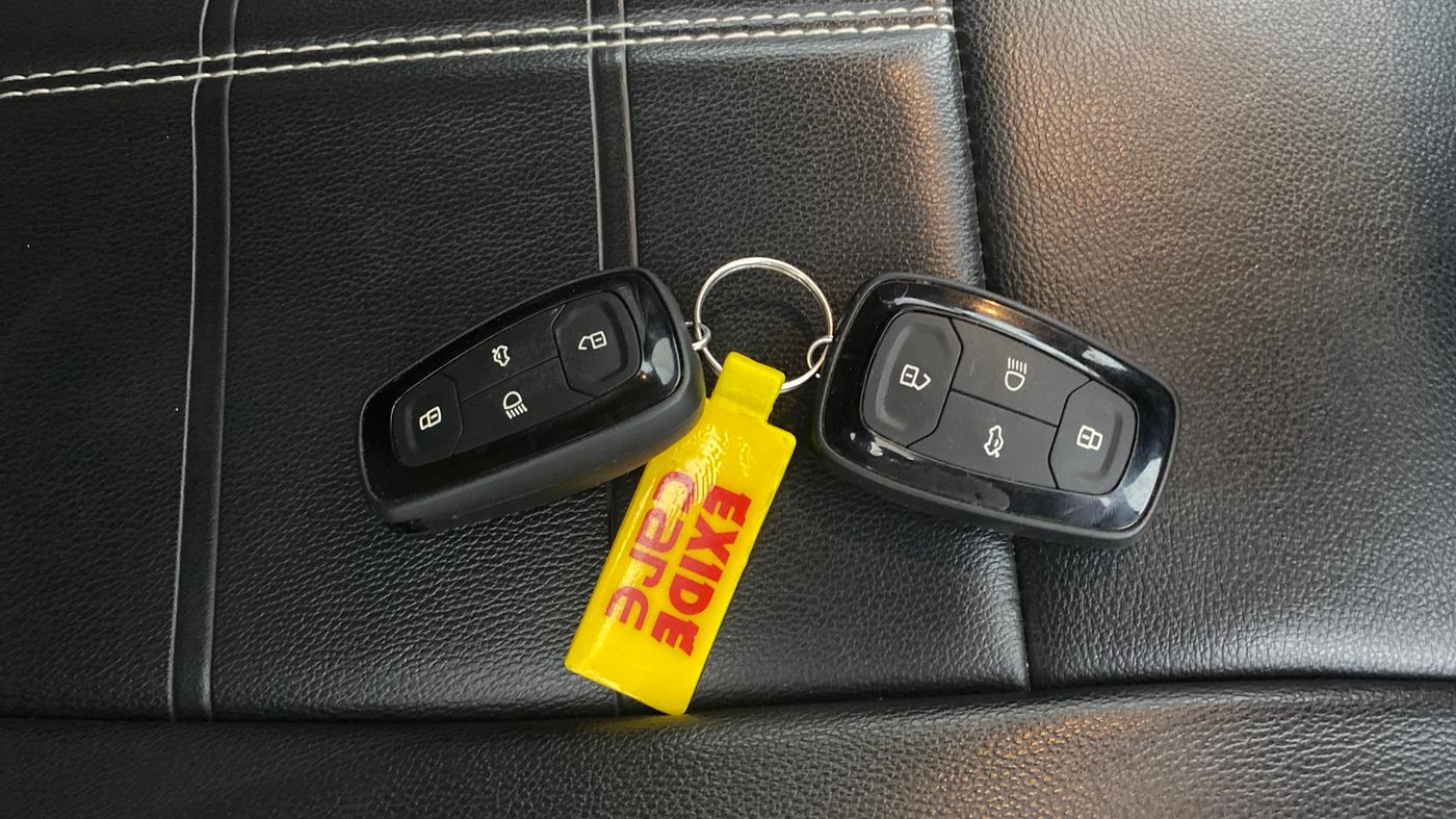 2022 Tata PUNCH CREATIVE  AMT, Petrol, Automatic, 21,530 km, Key Close Up