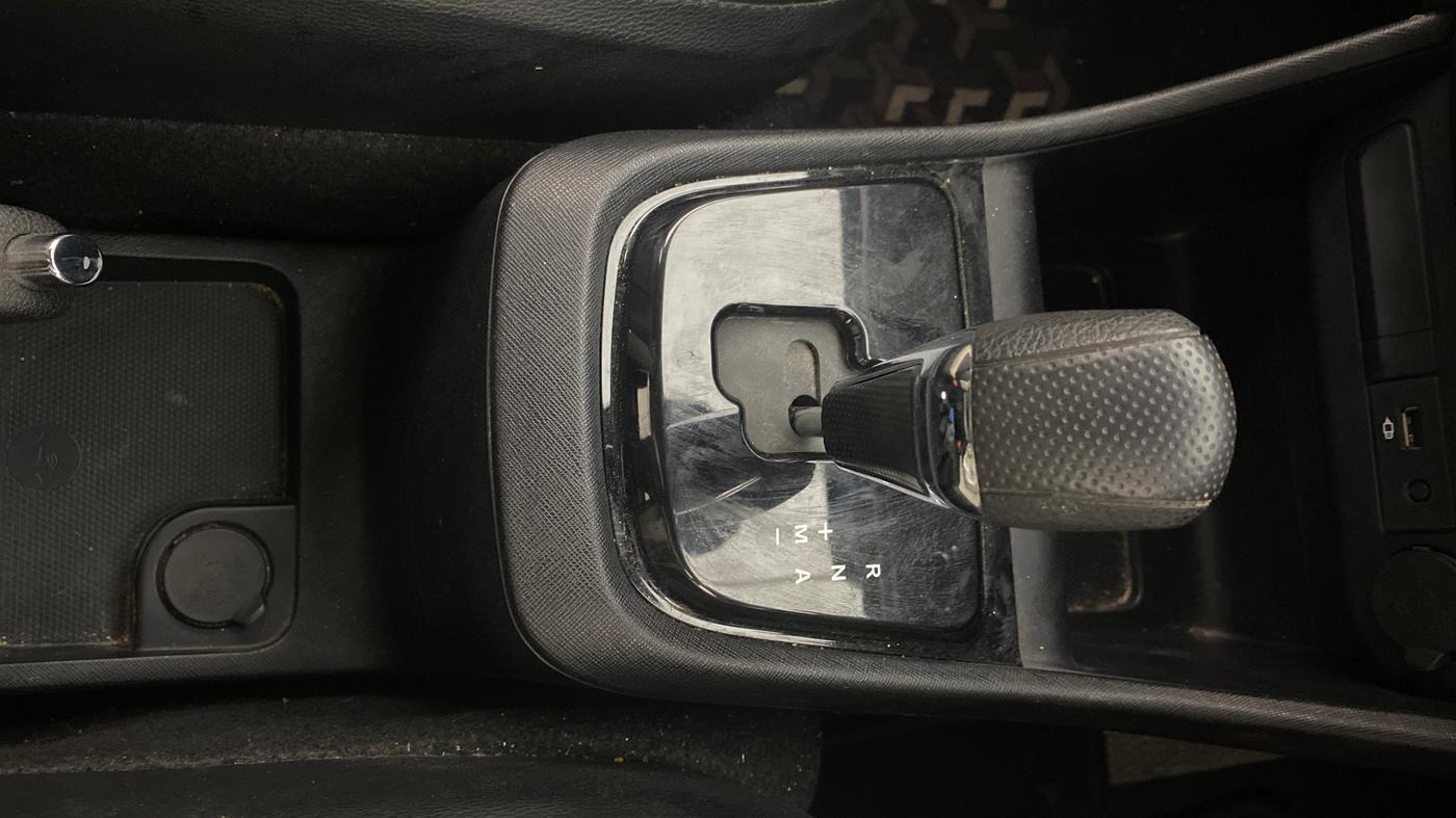 2022 Tata PUNCH CREATIVE  AMT, Petrol, Automatic, 21,530 km, Gear Lever
