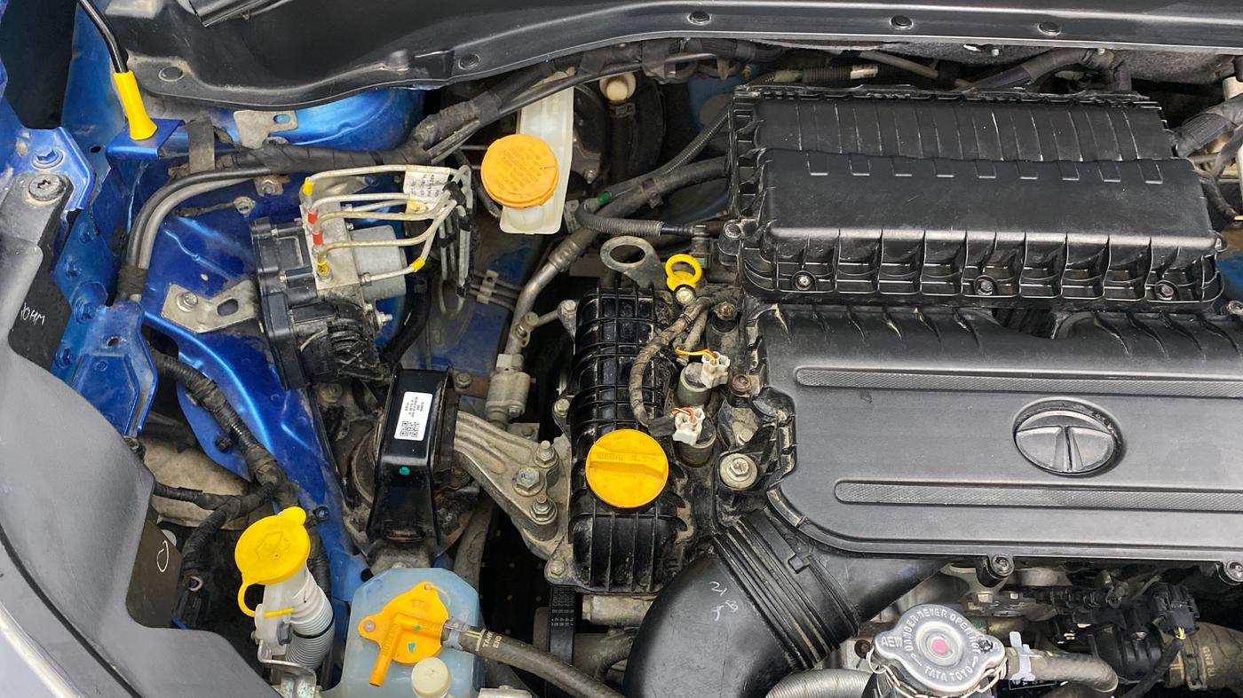 2022 Tata PUNCH CREATIVE  AMT, Petrol, Automatic, 21,530 km, Engine View - Right