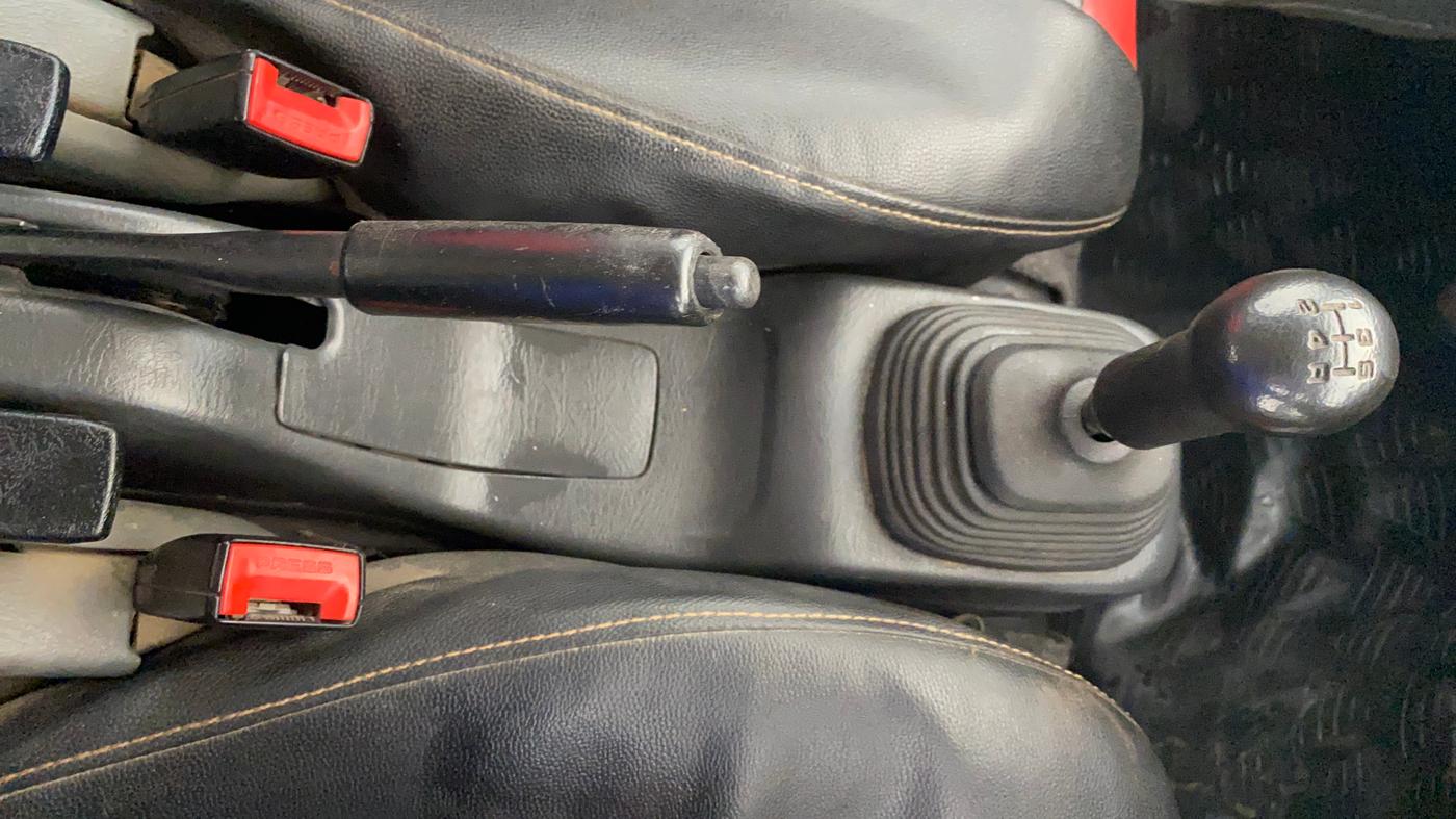 2014 Maruti Eeco 5 STR WITH A/C+HTR, Petrol, Manual, 65,957 km, Gear Lever