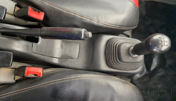 2014 Maruti Eeco 5 STR WITH A/C+HTR, Petrol, Manual, 65,957 km, Gear Lever