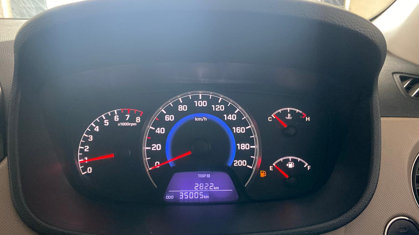 2016 Hyundai Grand i10 ASTA (O) 1.2 KAPPA VTVT, Petrol, Manual, 35,031 km, Odometer Image