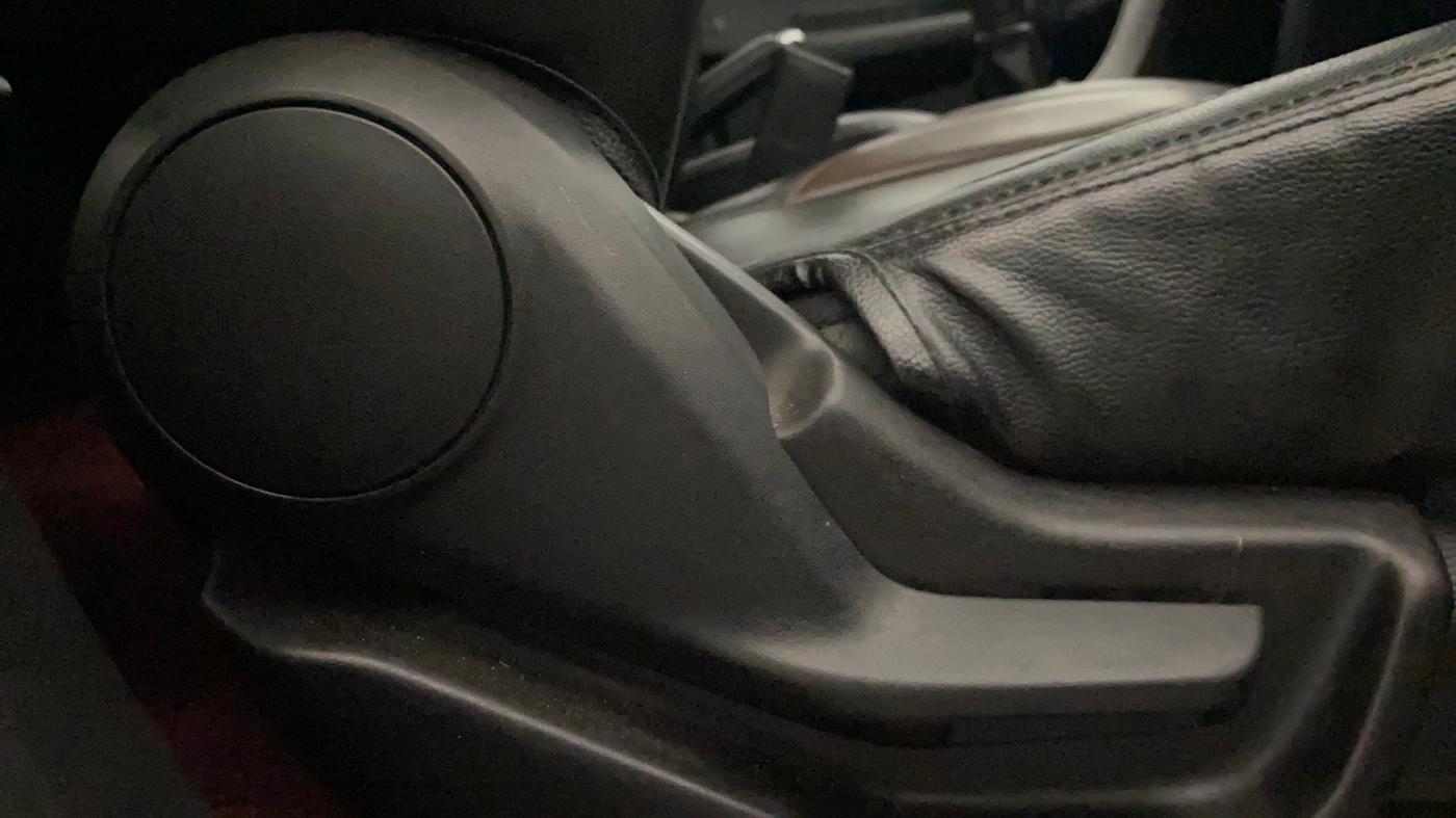 2024 Maruti BREZZA LXI, Petrol, Manual, 35,047 km, Driver Side Adjustment Panel