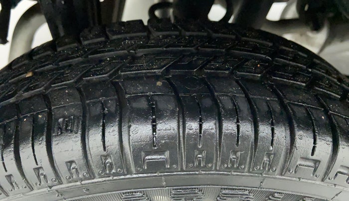 2009 Maruti Alto LXI, Petrol, Manual, 54,542 km, Right Rear Tyre Tread