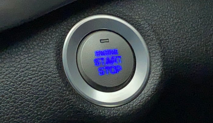 2017 Hyundai New Elantra 2.0 SX(O) AT PETROL, Petrol, Automatic, 26,013 km, Keyless Start/ Stop Button