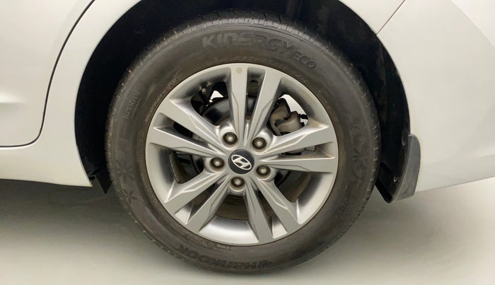2017 Hyundai New Elantra 2.0 SX(O) AT PETROL, Petrol, Automatic, 26,013 km, Left Rear Wheel