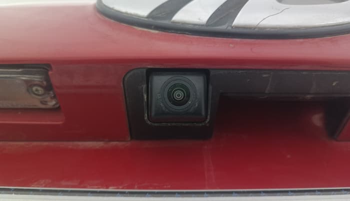 2022 Mahindra XUV300 W8 (O) 1.2 PETROL AMT, Petrol, Automatic, 12,444 km, Parking Camera